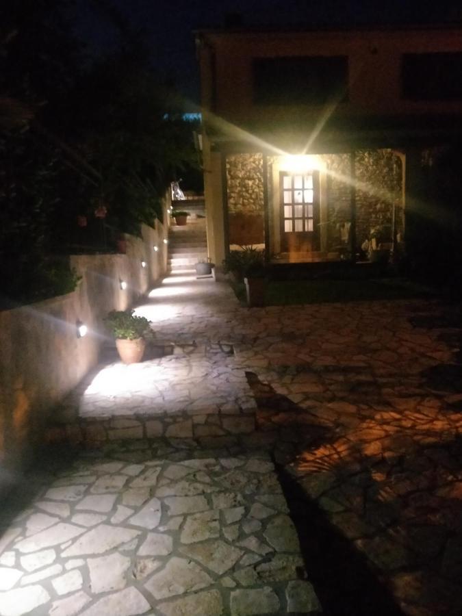 Studio Oliva - Free Parking Pula Exterior photo